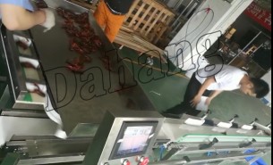 重量分選機(jī)促進(jìn)了小龍蝦產(chǎn)業(yè)巨頭時代的來臨！